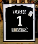 Tee-shirt sous vitrine Encadrement Toulouse